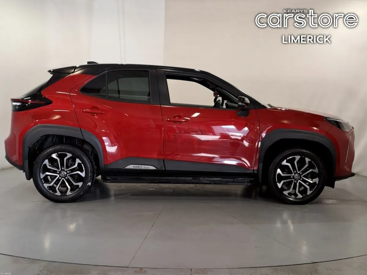 Toyota Yaris Cross 1.5 Hybrid CVT Luna Sport - Image 2