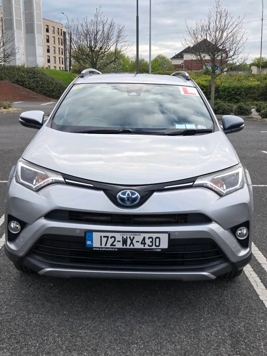 Toyota Rav 4 Hybrid Sol AWD - Image 2