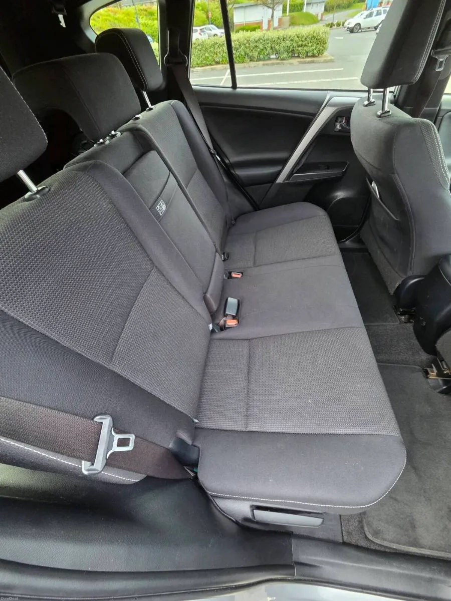 Toyota Rav 4 Hybrid Sol AWD - Image 5