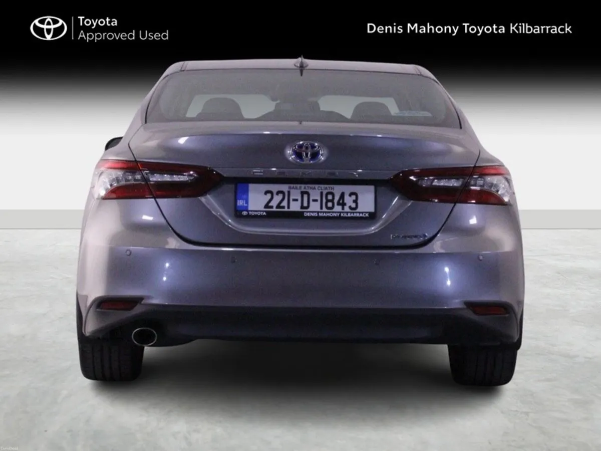 Toyota Camry PLATINUM EDITION 4DR AUTO - Image 4
