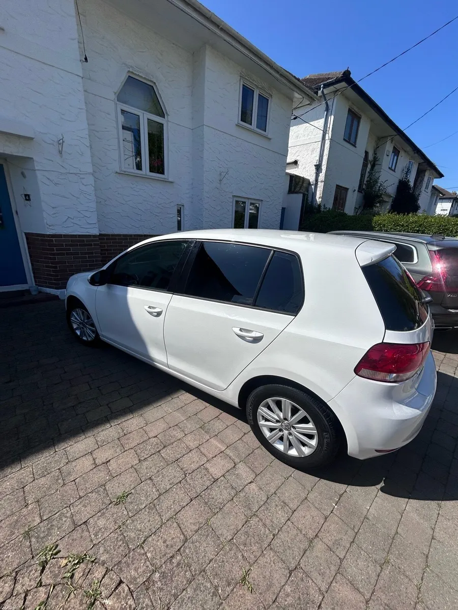 Car - Image 3