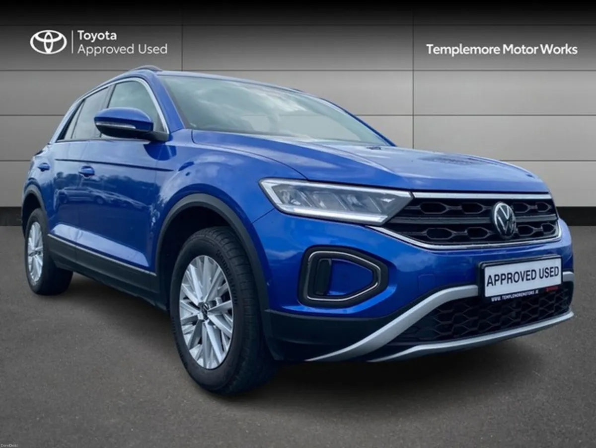 Volkswagen T-Roc LIFE 2.0 TDI MANUAL 6SPEED FWD 1 - Image 1