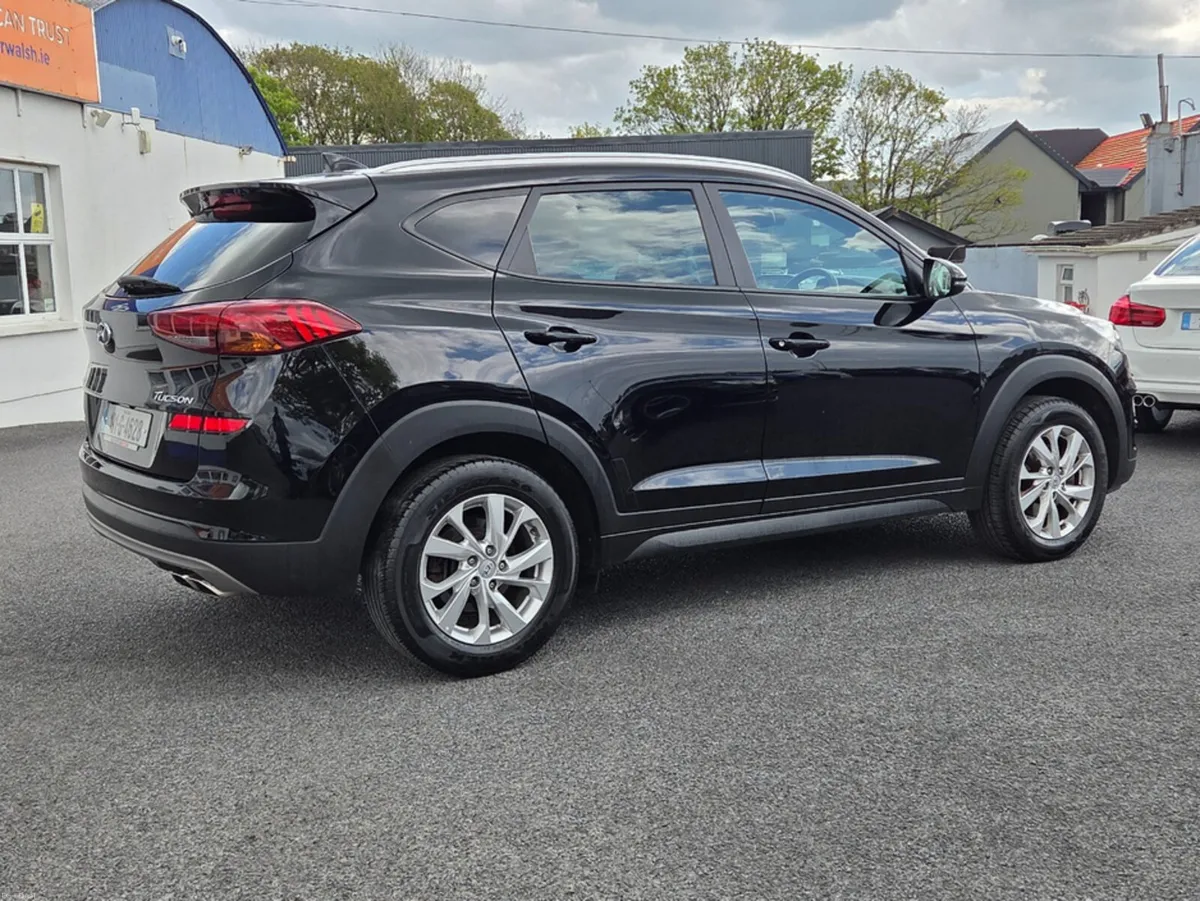 Hyundai Tucson 1.6 SE NAV 115PS 5DR - Image 3