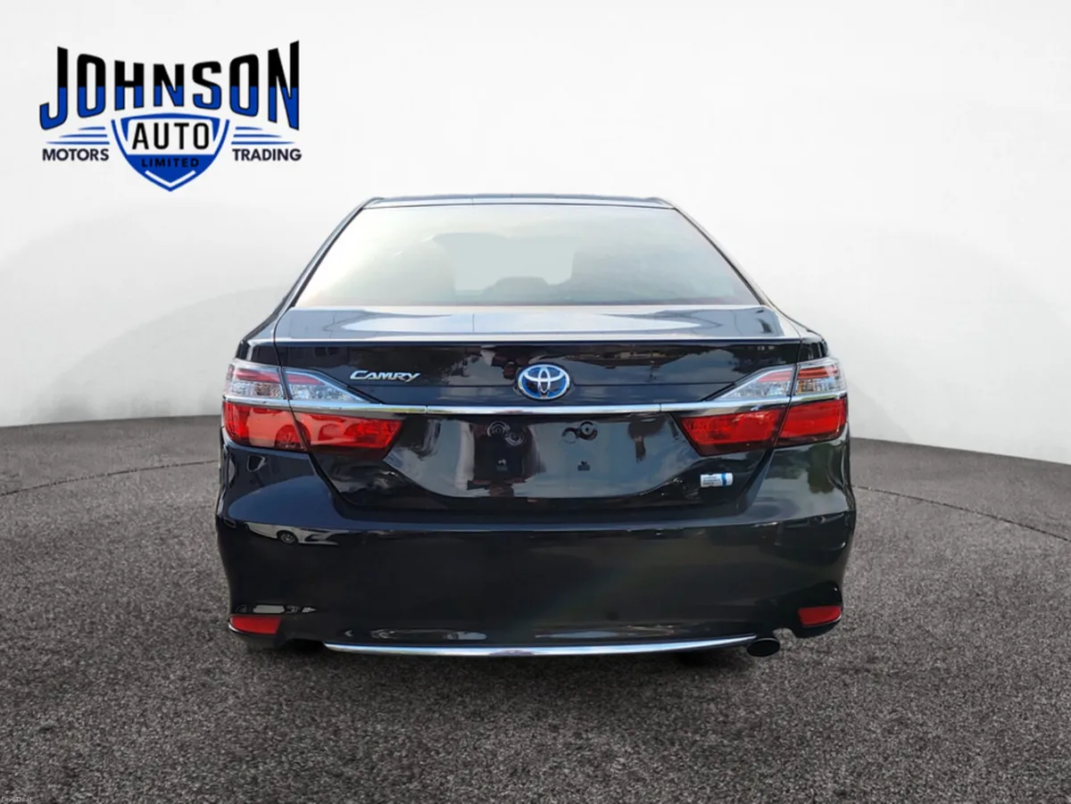 Toyota Camry 2.5 Petrol Hybrid Auto - Image 4