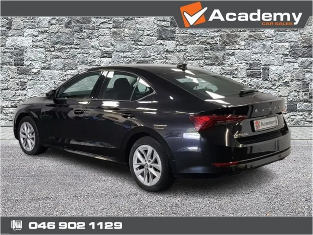 Skoda Octavia AMB 1.0tsi 110HP DSG 5 - Image 3