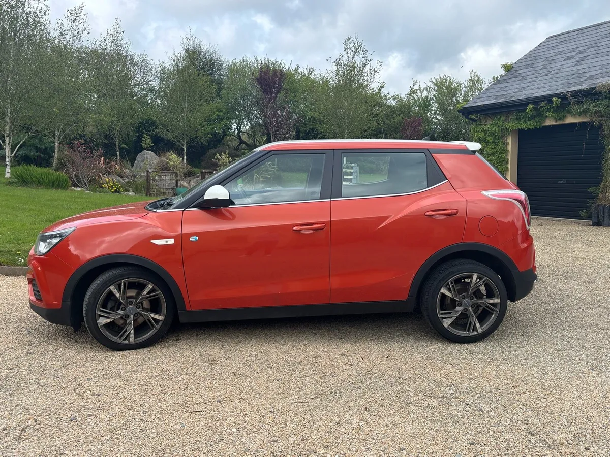 Ssangyong Tivoli - Image 3