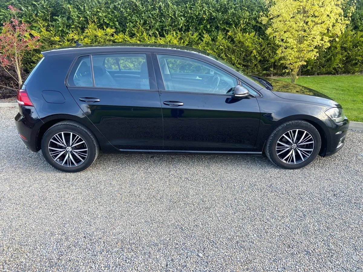 2017 VOLKSWAGEN GOLF 1.6 TDI - Image 2