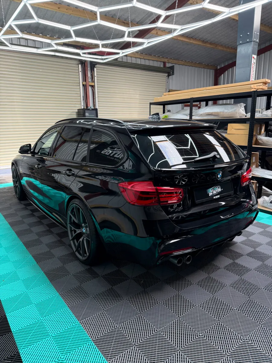 2018(182) 320i Msport Estate - Automatic - Image 2