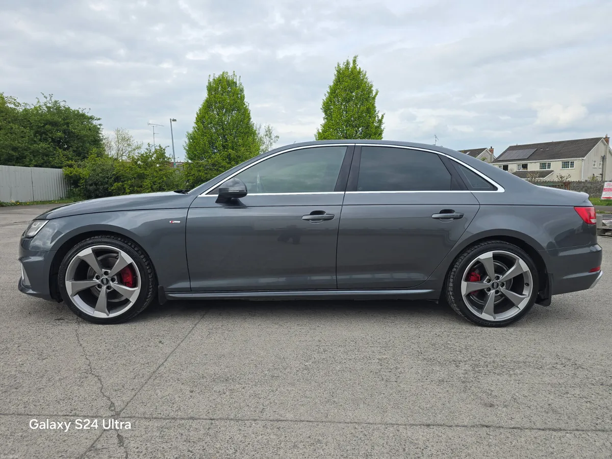 Audi A4  40 2.0 tdi 190hbp S line Automatic - Image 4