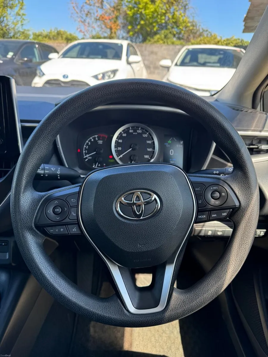 TOYOTA COROLLA 1.8L Hybrid 2022 -3 MONTHS WARRANTY - Image 5