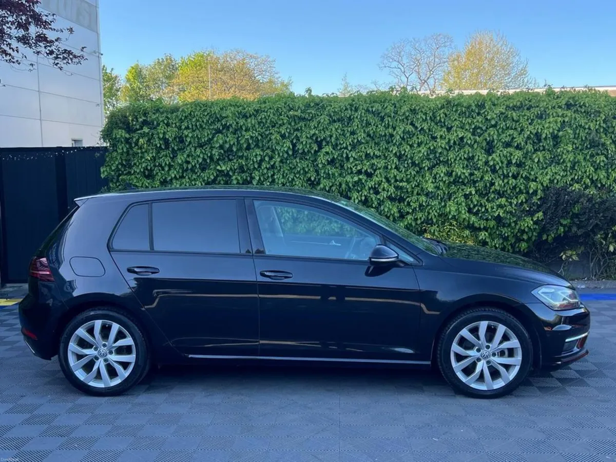 Volkswagen Golf HIGHLINE 1.4 TSI AUTO // APPLE CAR - Image 2