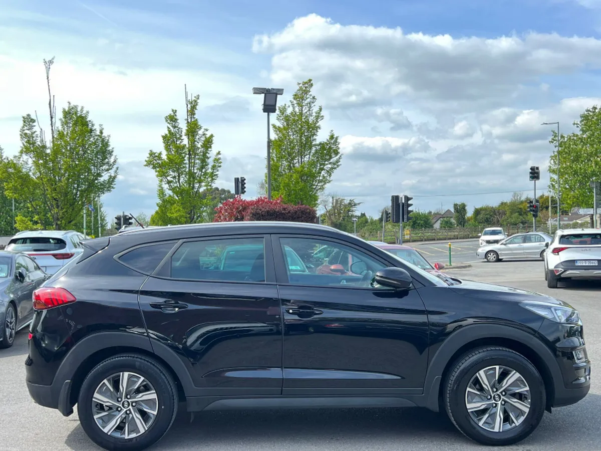 Hyundai Tucson 1.7CRDI COMFORT PLUS *IRISH CAR* - Image 4
