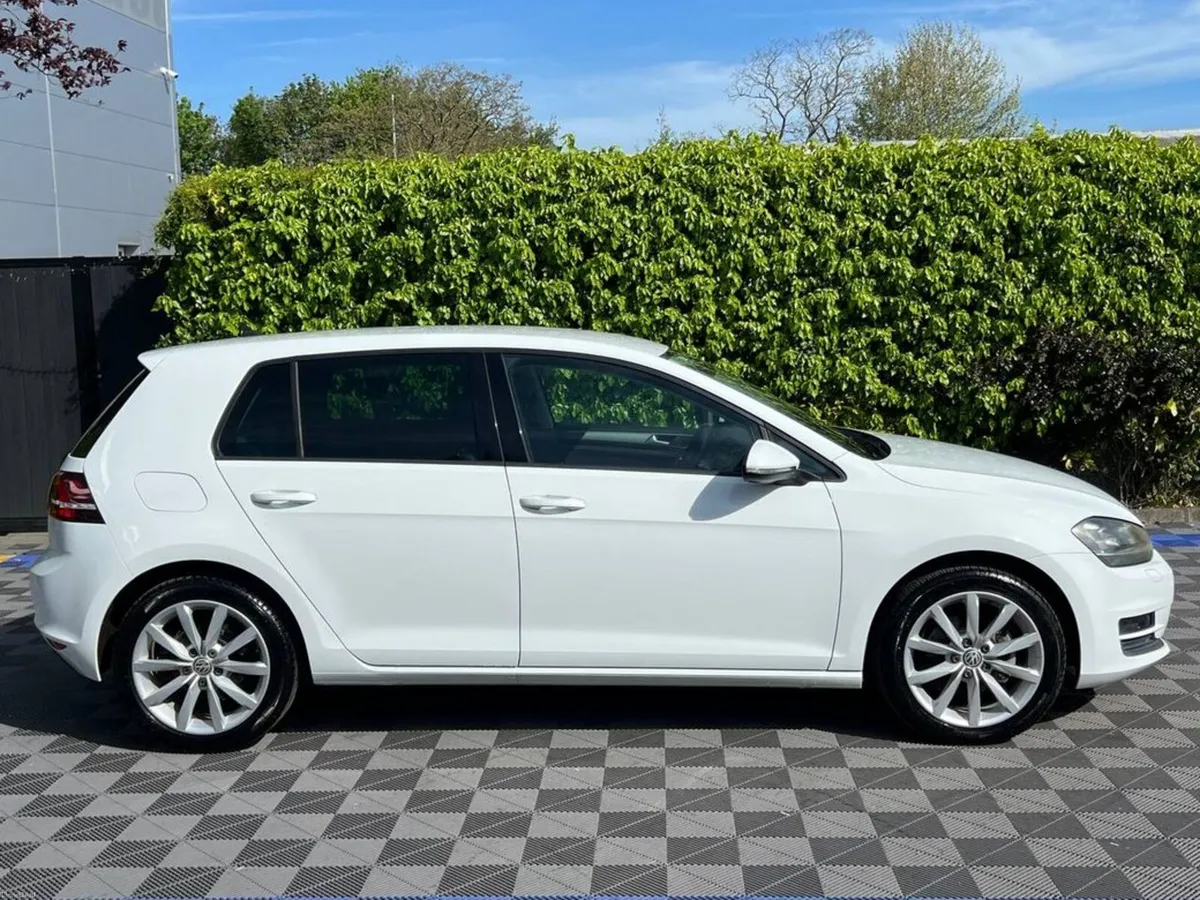 Volkswagen Golf COMFORTLINE 1.2 TSI AUTO // ADAPTI - Image 2