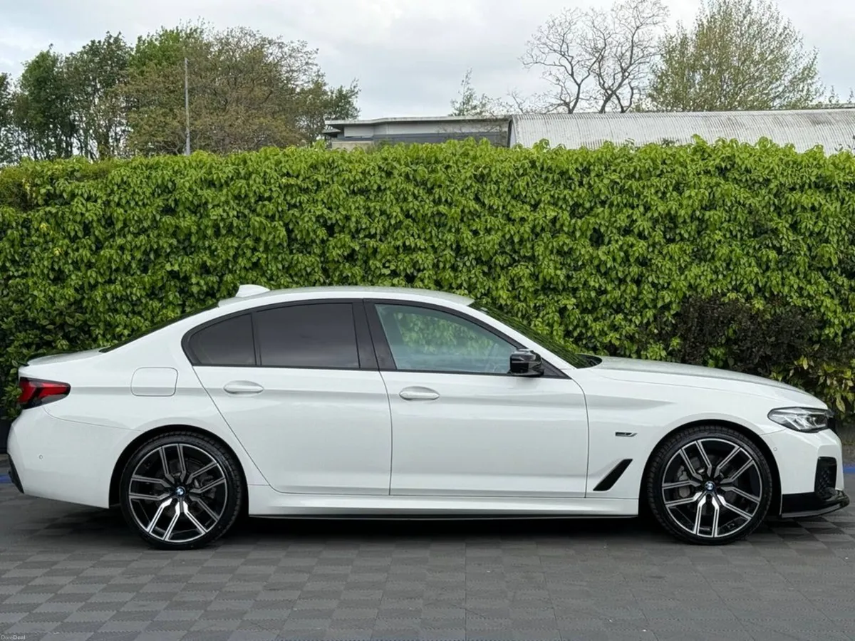 BMW 5-Series 530e LCI M-SPORT COMPETITION 2.0 HYBR - Image 2