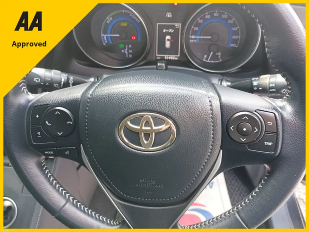 Toyota Auris 1.8 Hybrid 1/2 Leather HighSpec,2017 - Image 4