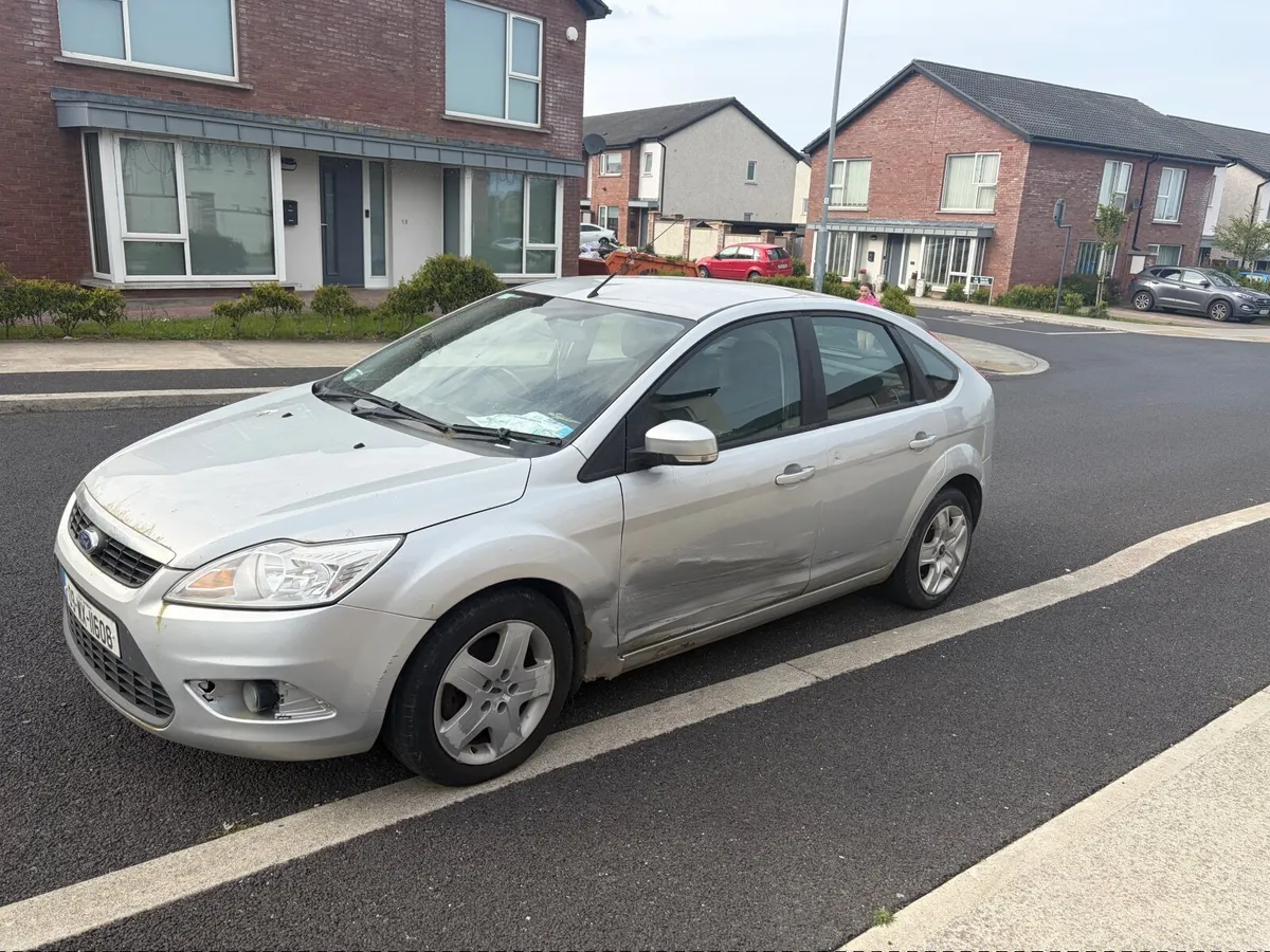 Ford Focus 2009 *Drives Correctly* - Image 4