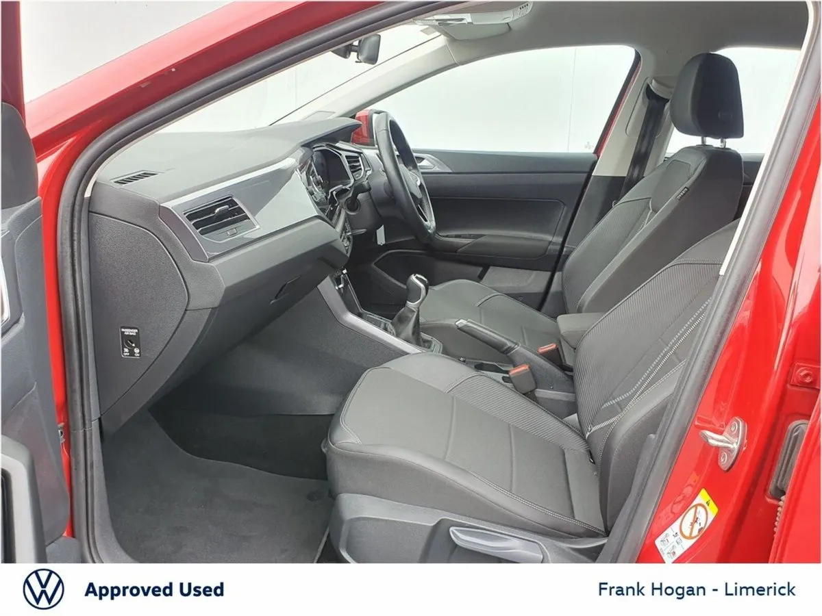 Volkswagen Taigo 1.0 TSI 110HP Style + Reverse CAM - Image 4