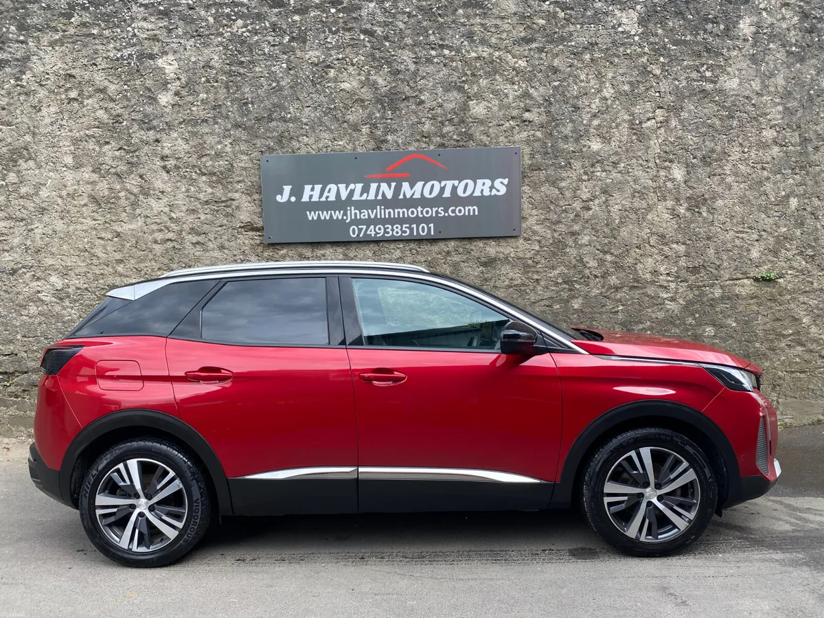 July 2023 Peugeot 3008 Allure DCi Auto - Image 3