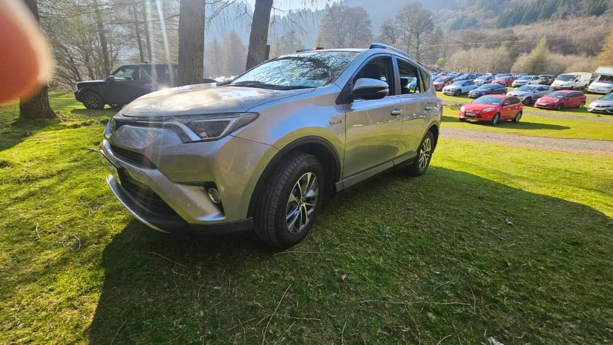 Toyota RAV4 2017 - Image 1