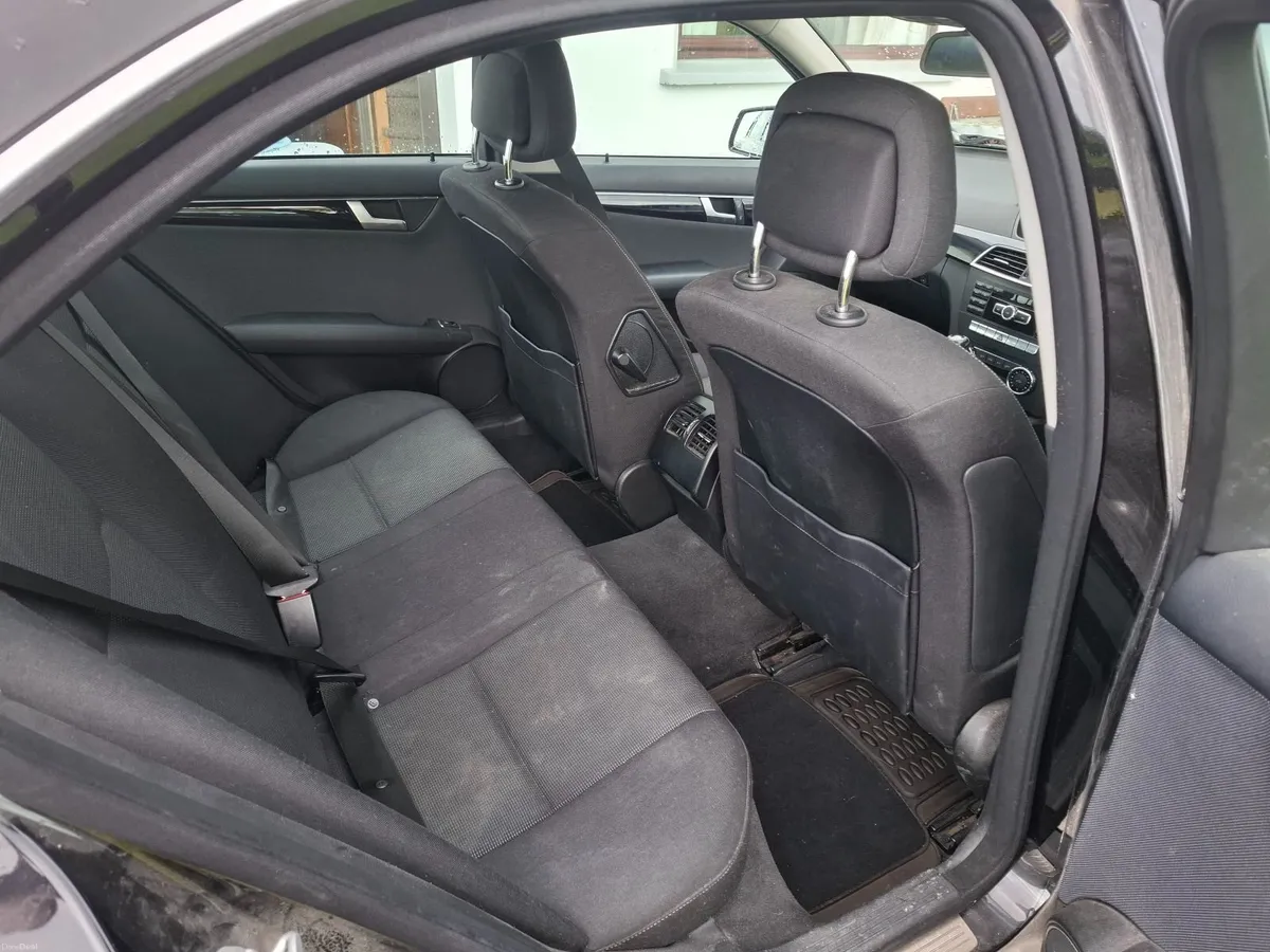 Mercedes-Benz C-Class 2012 - Image 2