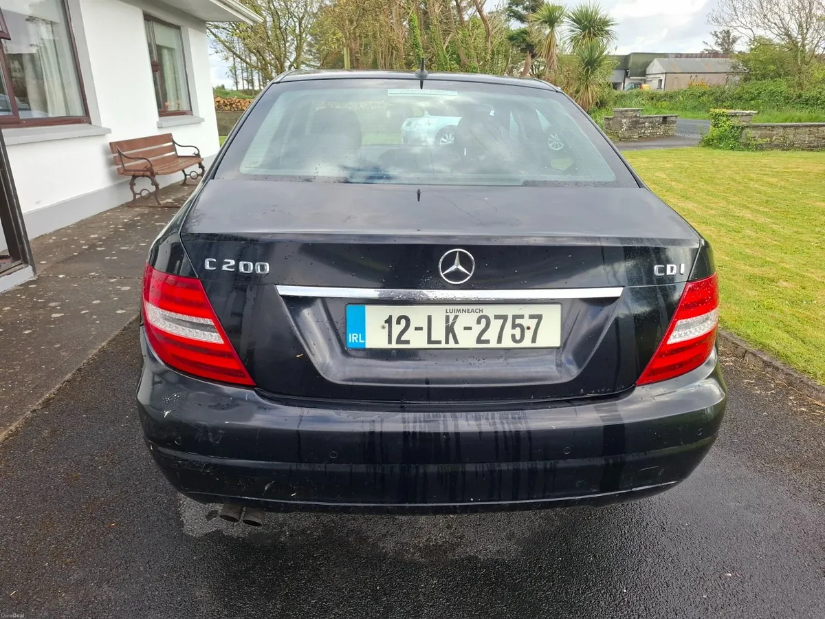 Mercedes-Benz C-Class 2012 - Image 3