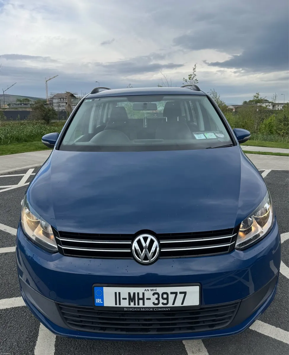 VW TOURAN  (  7 seater ) - Image 3