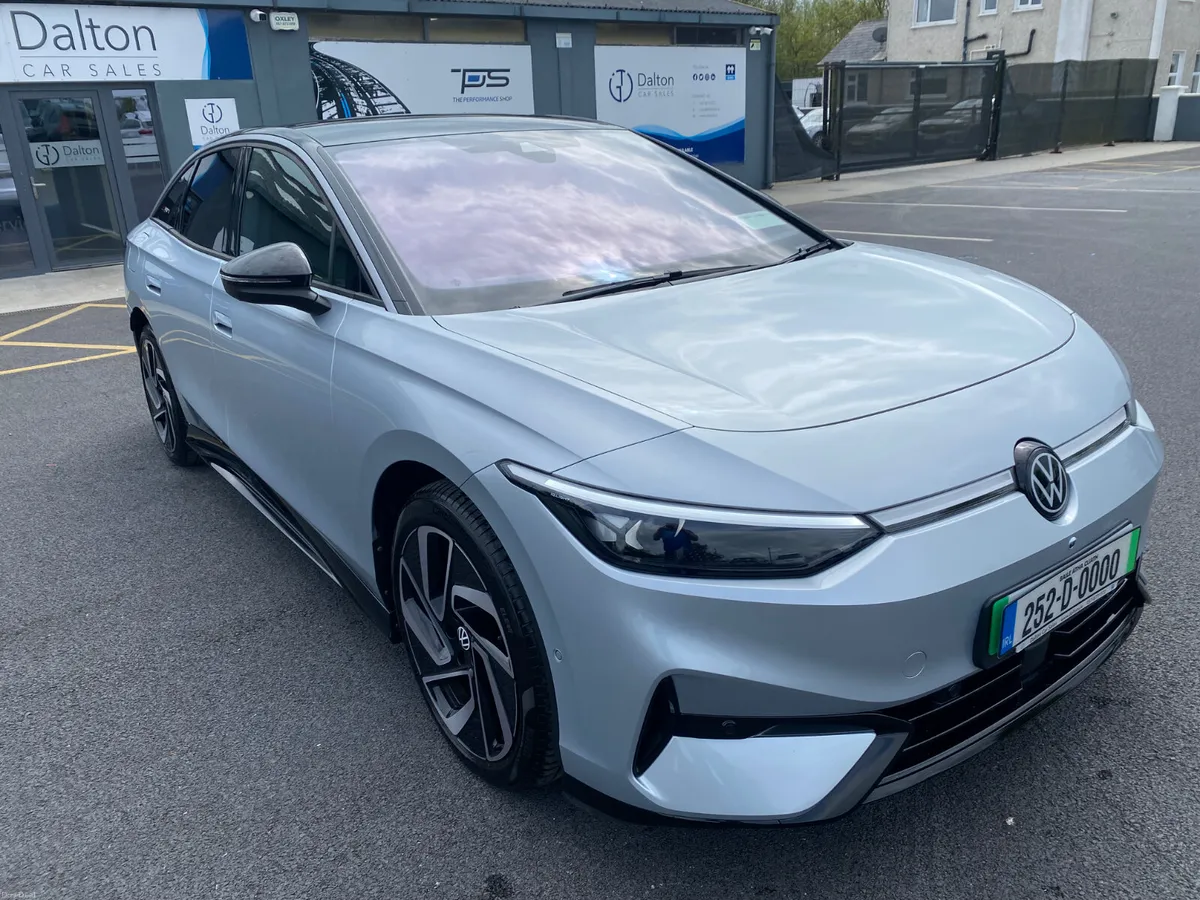 VOLKSWAGEN ID4 MATCH PRO PLUS 77KWH 2025 (252) - Image 3