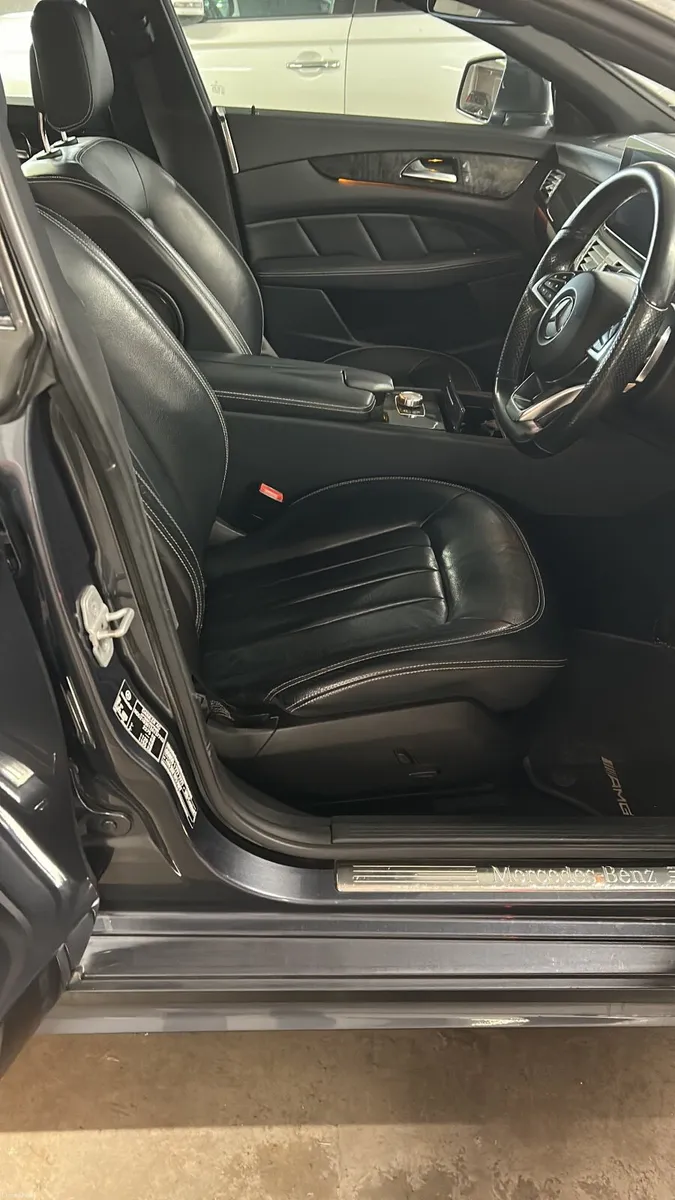 Mercedes-Benz CLS 220CDI AMG - Image 2