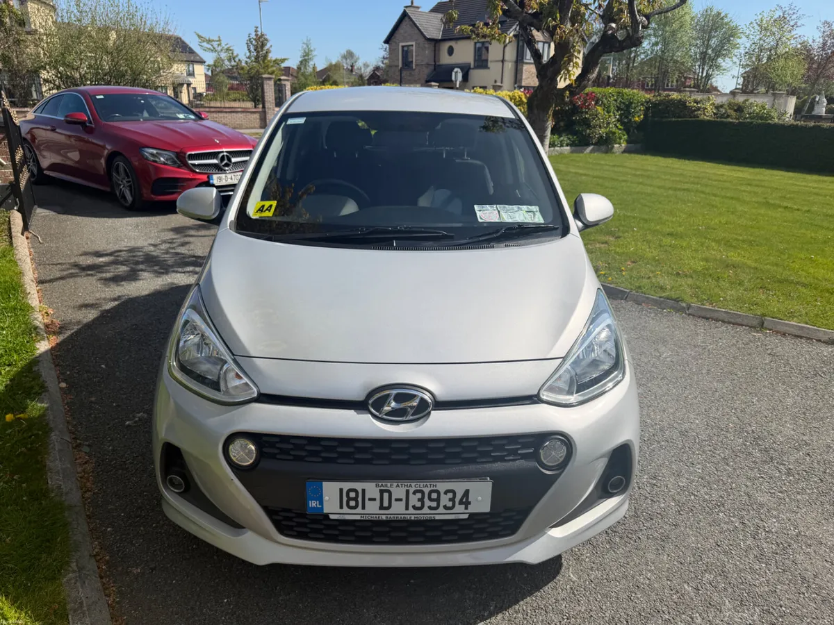 Hyundai i10 2018 1 owner low kilometres - Image 3