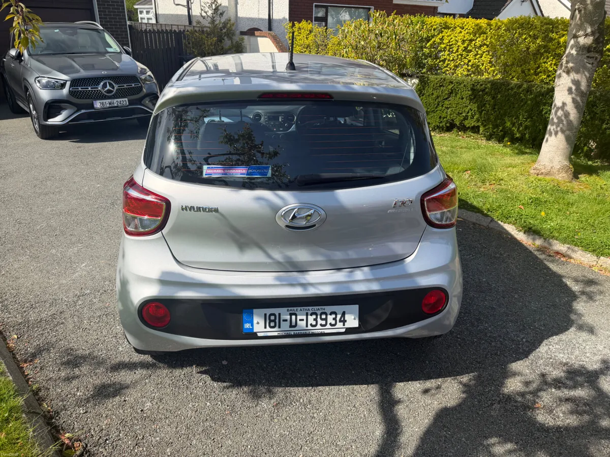 Hyundai i10 2018 1 owner low kilometres - Image 4
