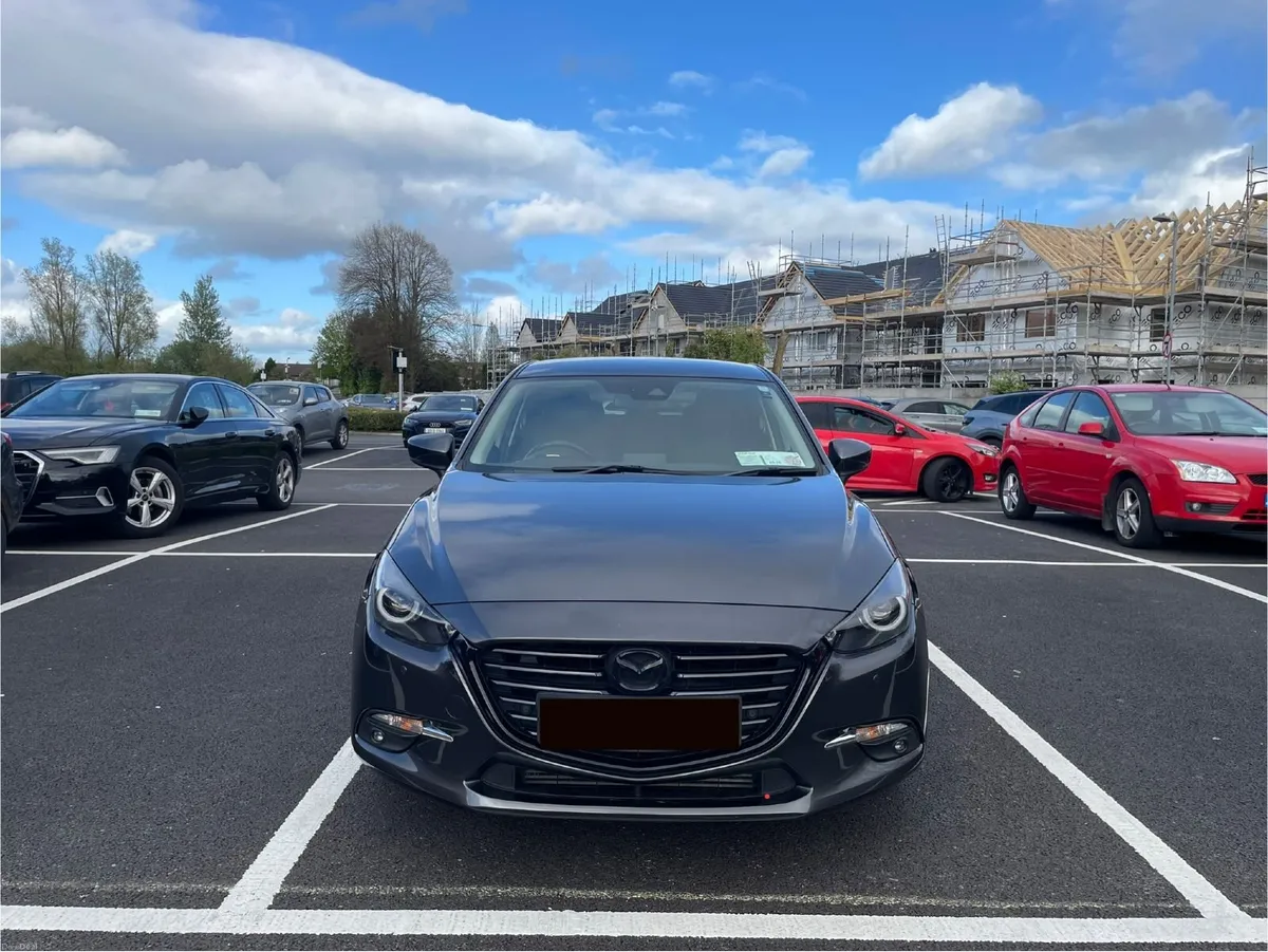 Mazda3 2017 auto TOP SPEC CARPLAY - Image 2