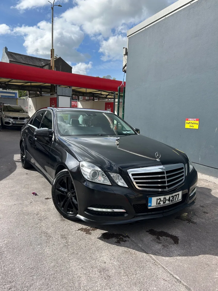 Mercedes-Benz E-Class 2012 - Image 1