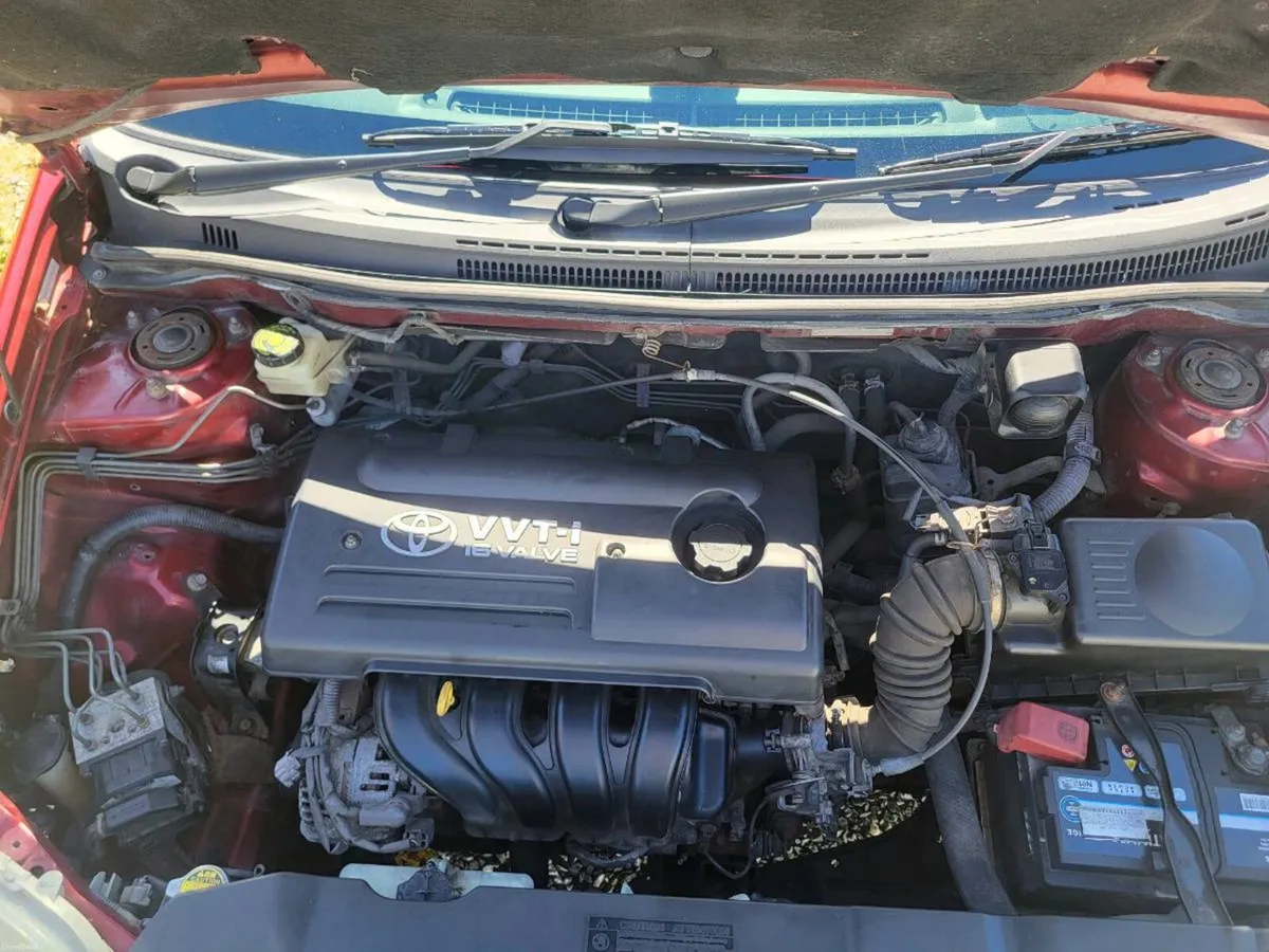 Toyota Corolla - Image 6