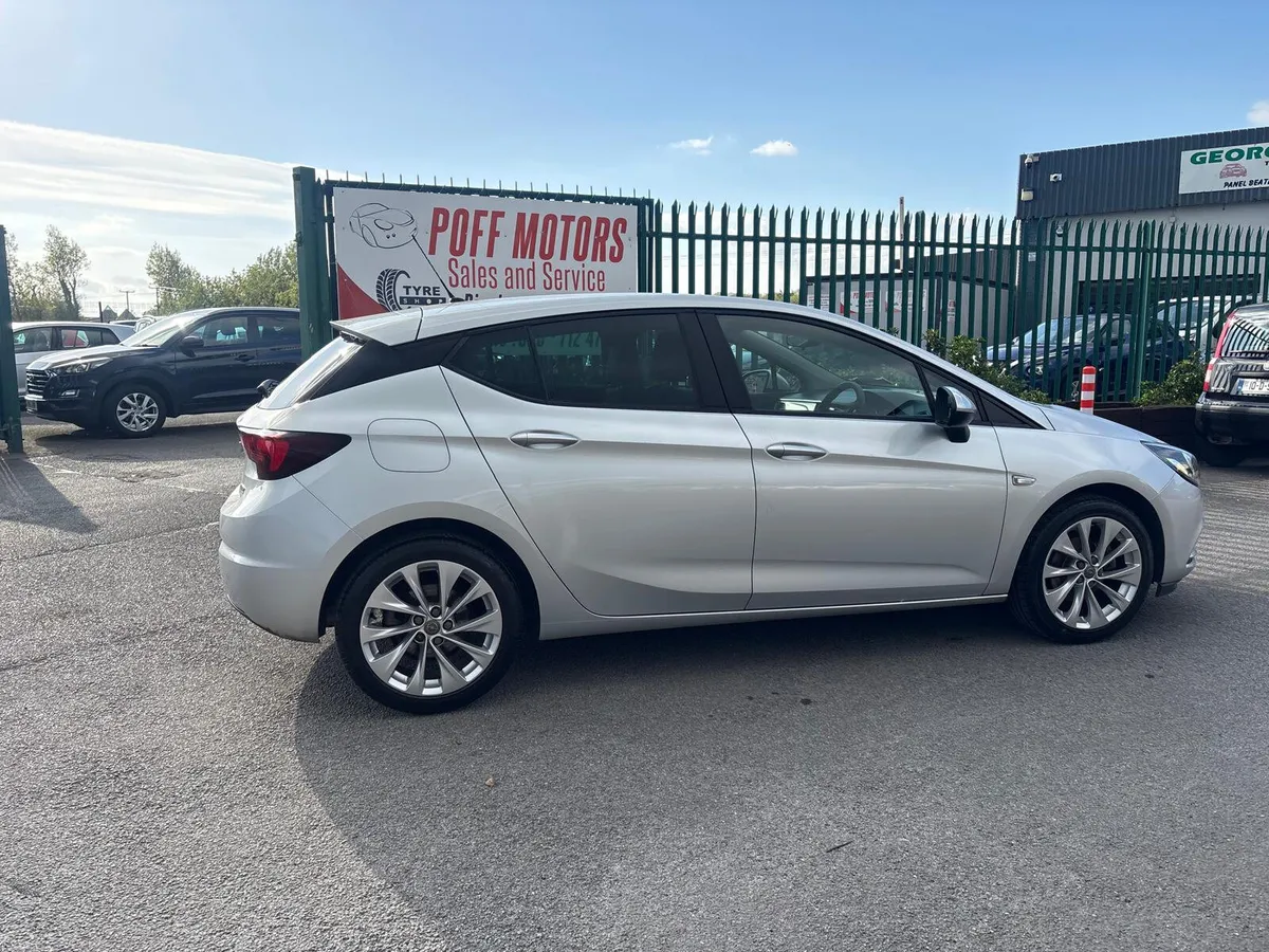 Opel Astra 2019 - Image 4