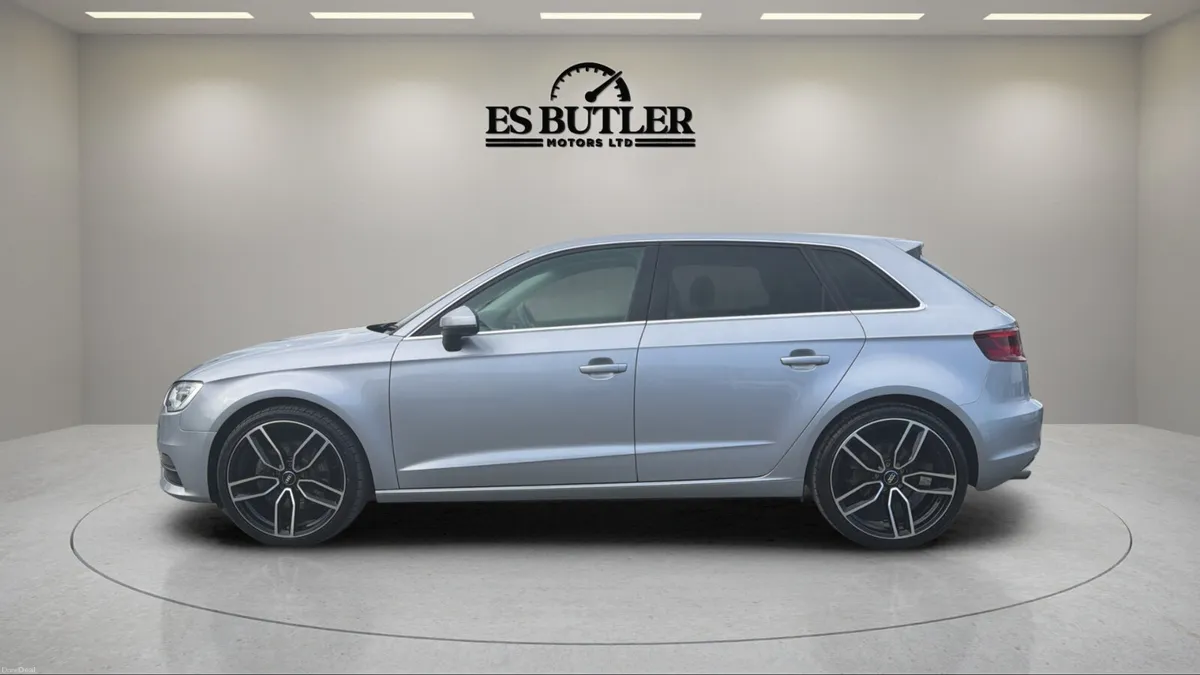 2017 Audi A3 1.8TFSI QUATRO S-TRONIC AUTO LOW KMS - Image 2