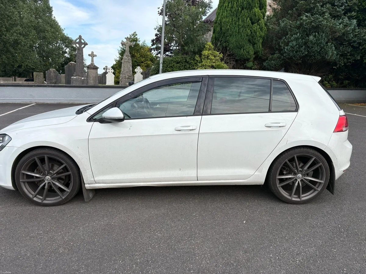 VW Golf 2.0L Bluemotion - Image 3