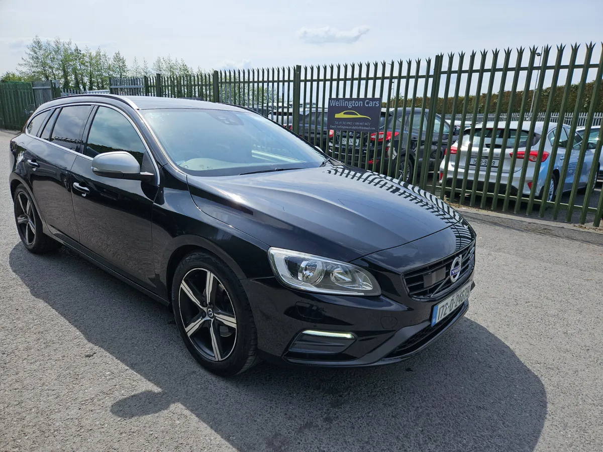 Volvo V60 2017 2.0 D3 150 SE R DESIGN ESTATE - Image 2