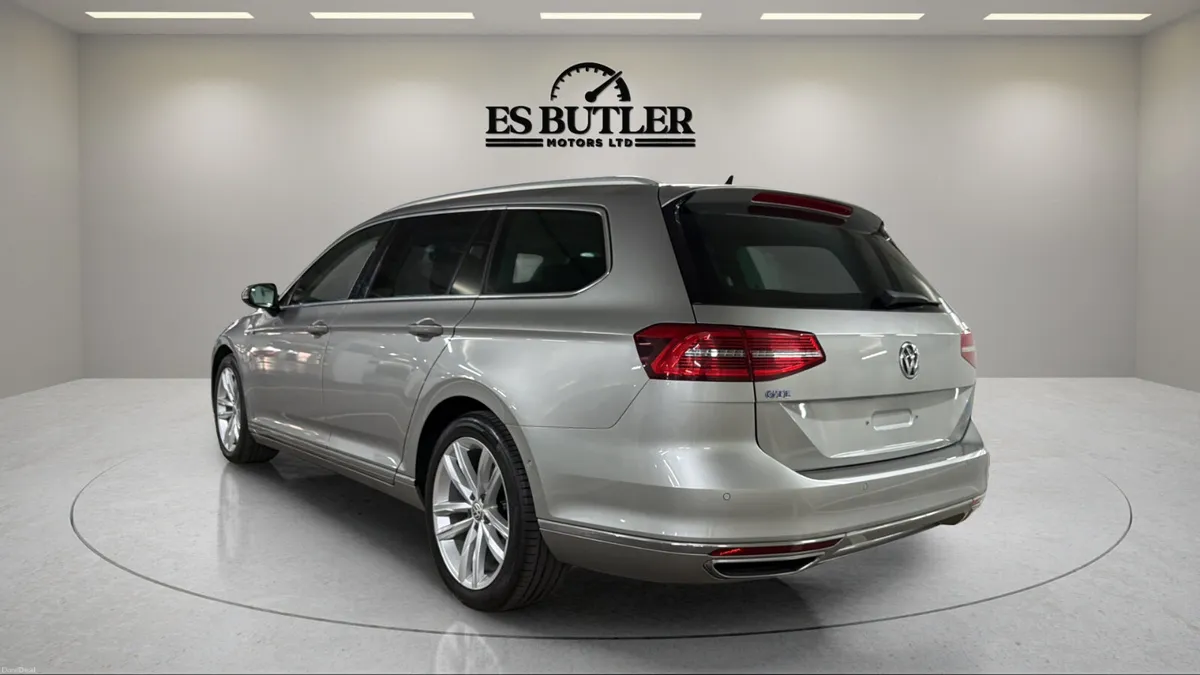 2016 VW Passat 1.4GTE ESTATE HIGHLINE PLUS LOW KMS - Image 3