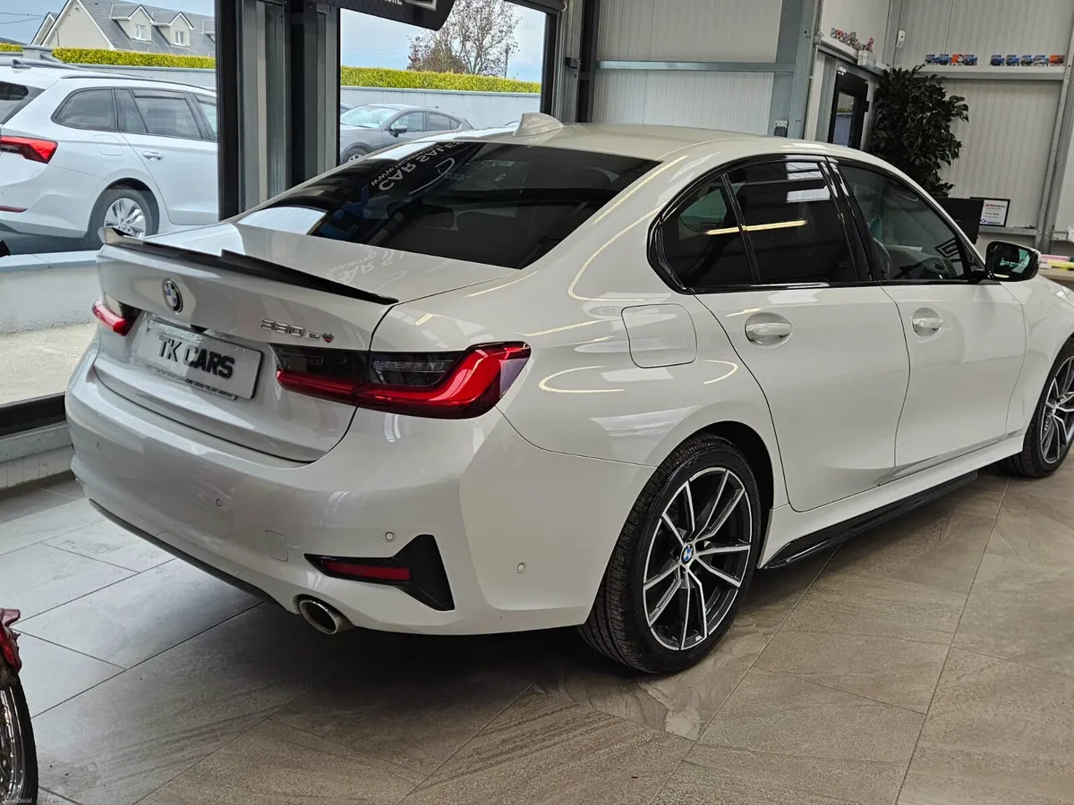202 BMW 330 e M-SPORT PETROL PLUG IN HYBRID - Image 4