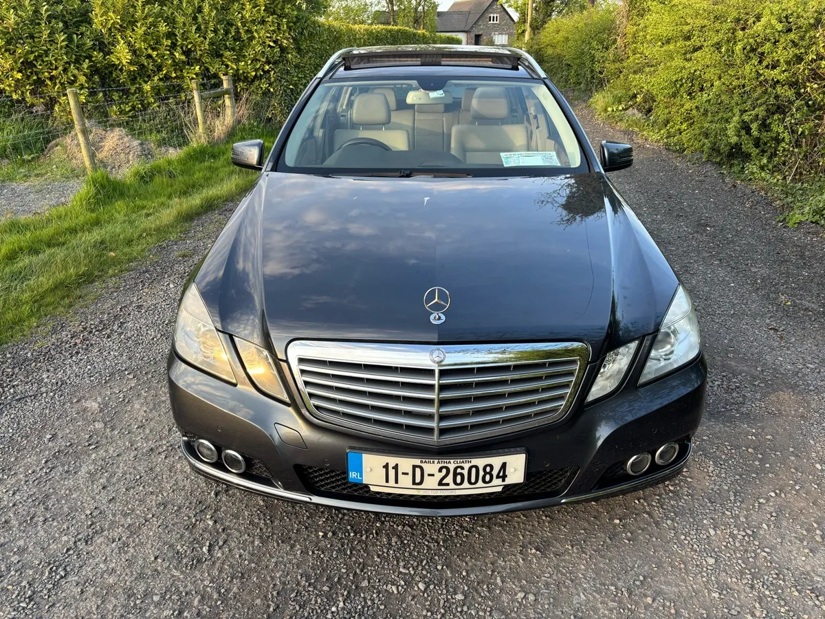 2011 MERCEDES BENZ E 220 CDI ELEGANCE - Image 4
