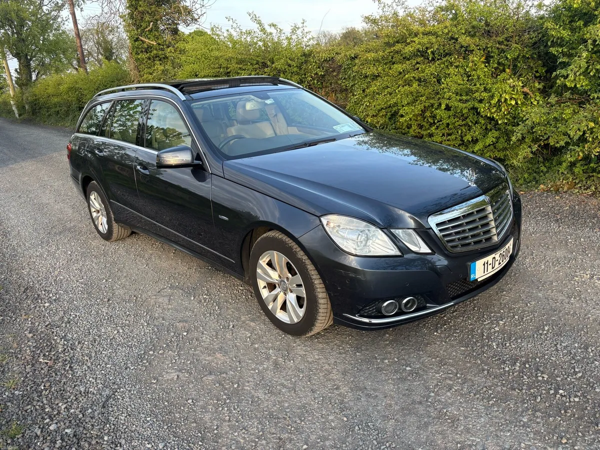 2011 MERCEDES BENZ E 220 CDI ELEGANCE - Image 1