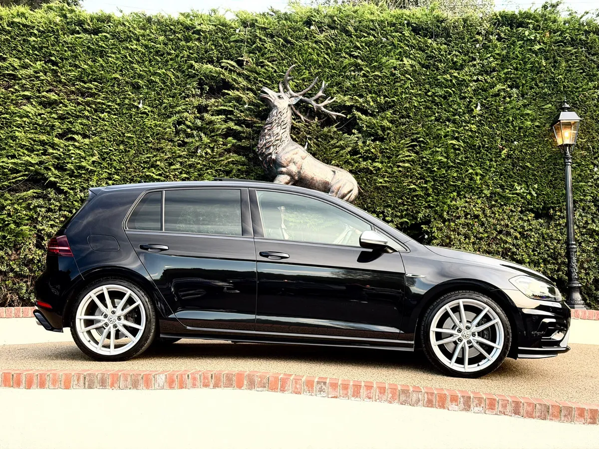 Golf  R 310BHP Great spec DSG low km v clean - Image 3