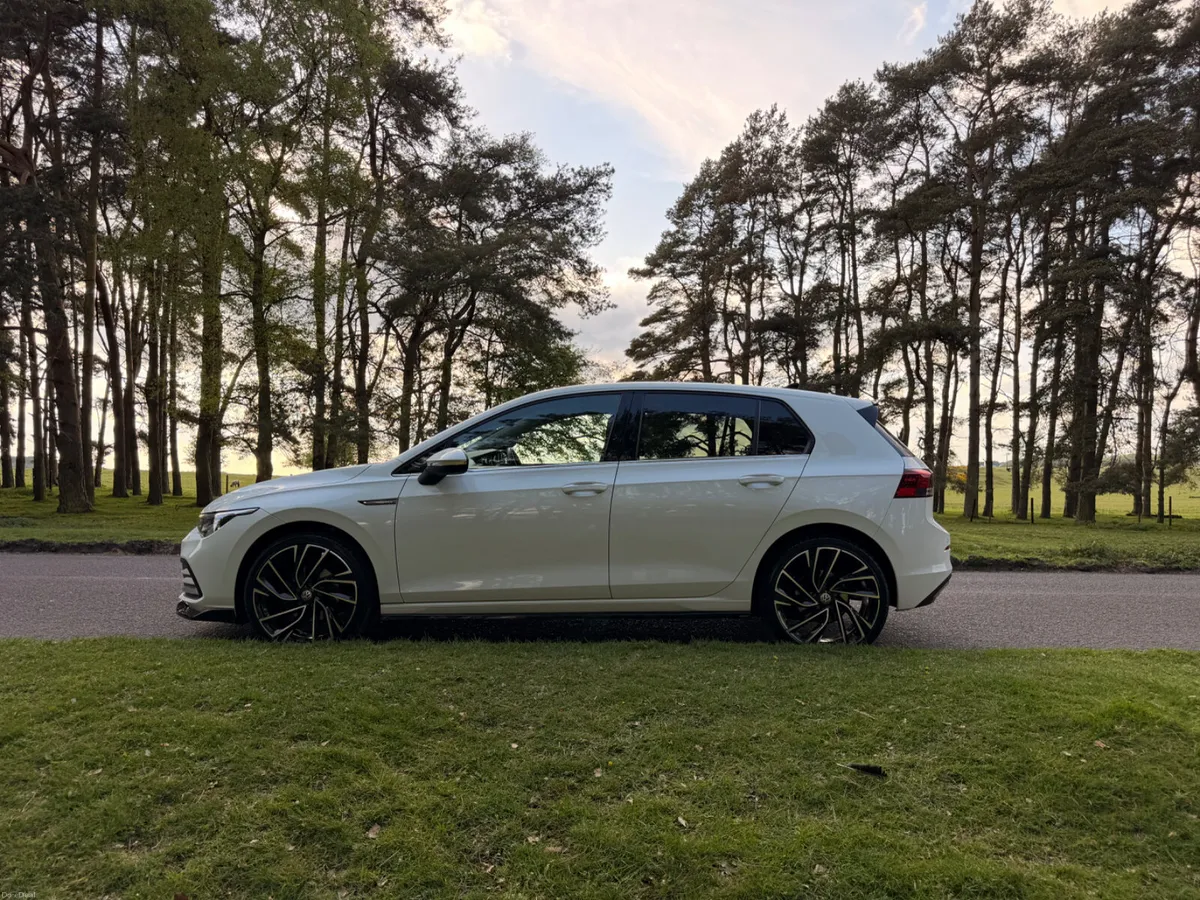 Volkswagen Golf 2021 Stlye DSG Automatic - Image 4