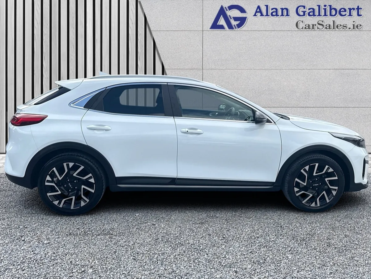 Kia XCeed PE PHEV 5DR AUTO - Image 3