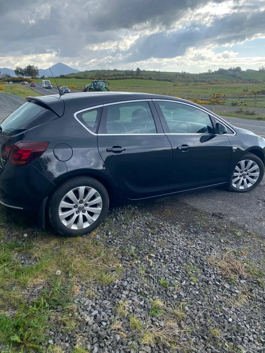 Vauxhall Astra - Image 1