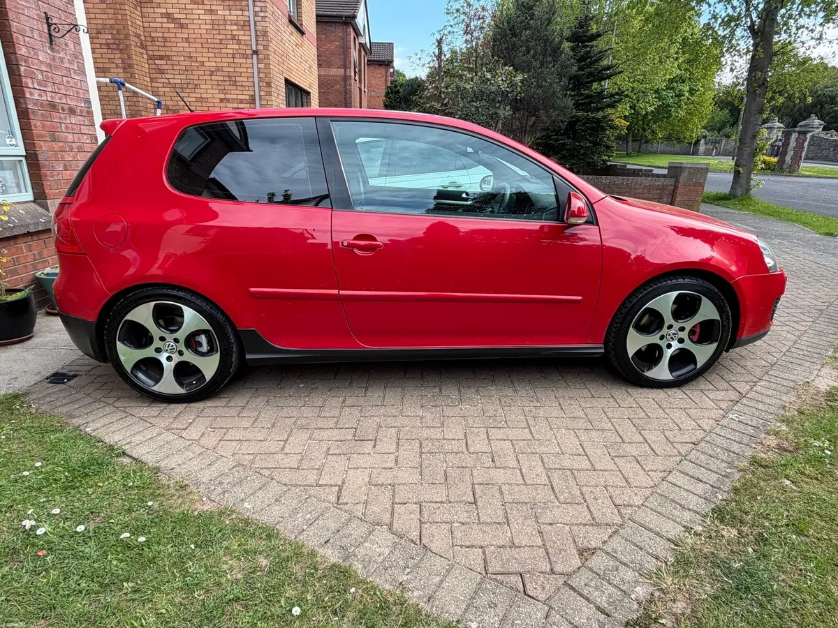 08 Golf Gti 3 door sunroof - Image 1