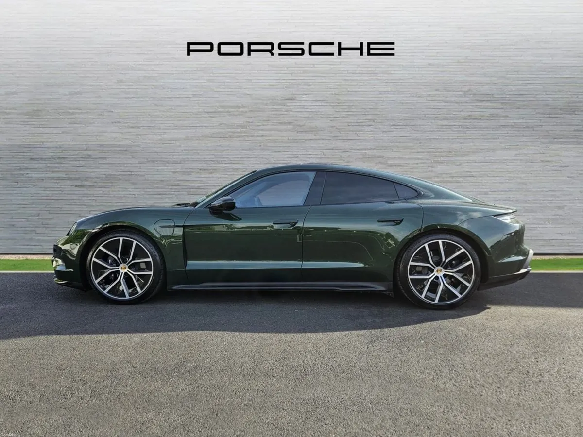 Porsche Taycan Black Edition - Image 4