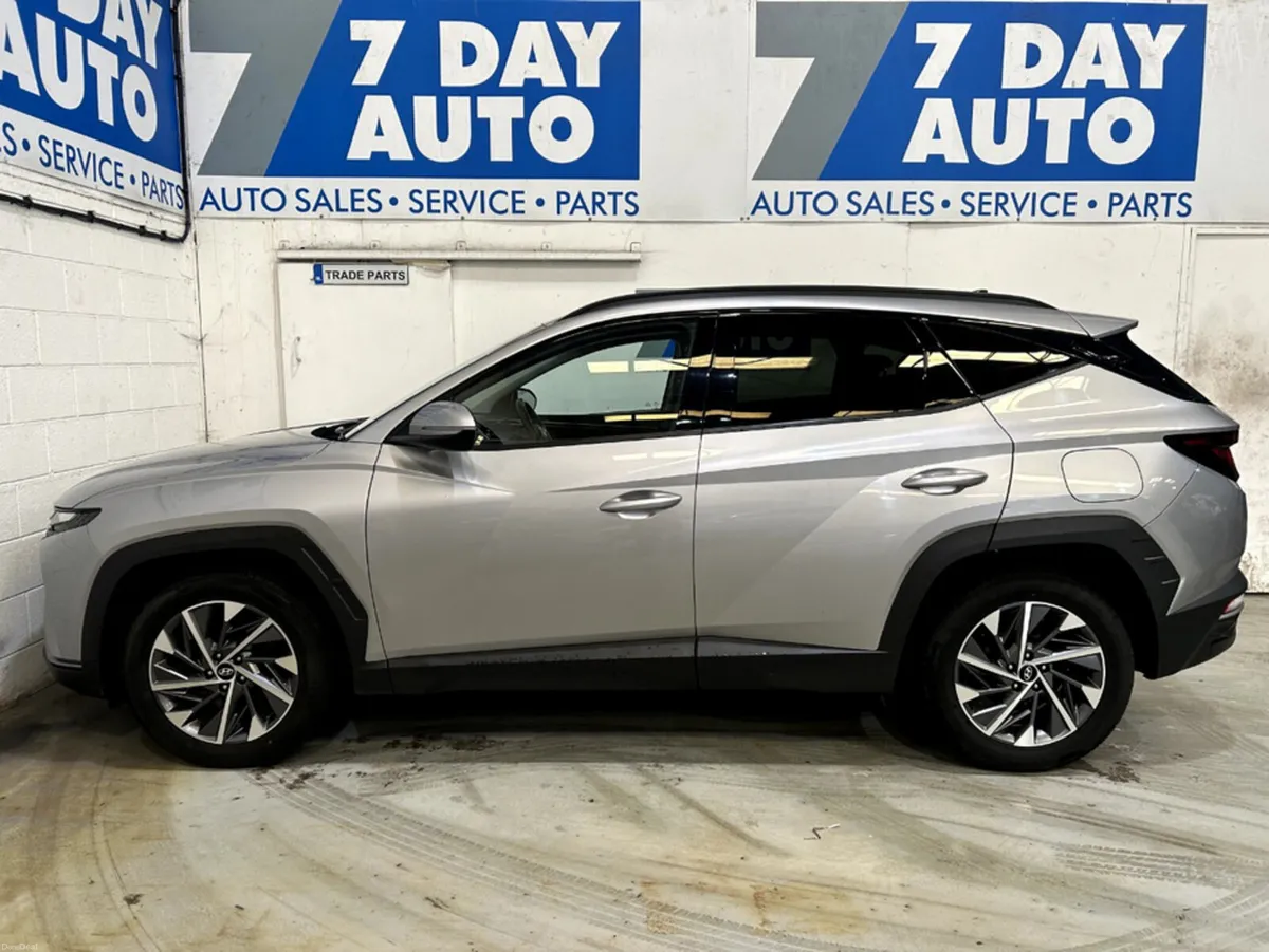 Hyundai Tucson EXECUTIVE 5DR - Image 4