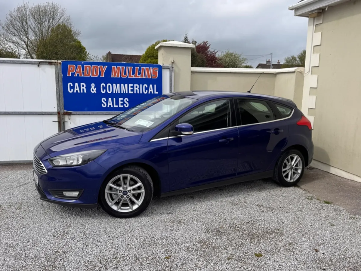 Ford Focus 1.5 TDCI ZETEC S 120PS 5 5DR - Image 4