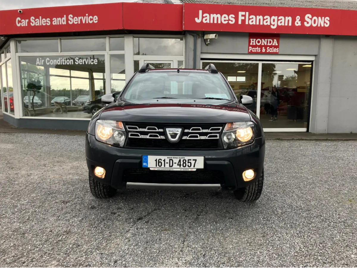 Dacia Duster SIGNATURE 1.5 DCI 110 4X 4DR - Image 2